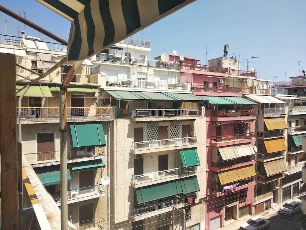 Apartamento Startupper'S Pad In Real Athenian Neighbourhood Exterior foto